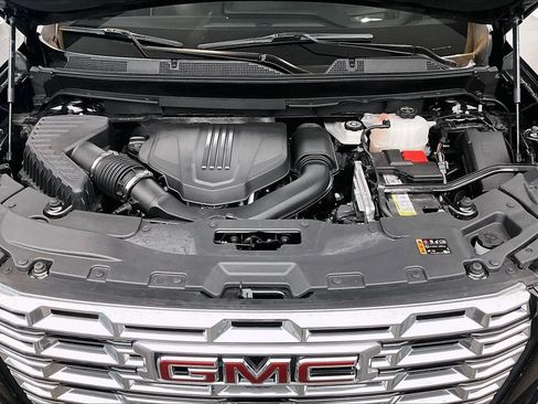Used 2025 GMC Acadia Denali FWD image 29