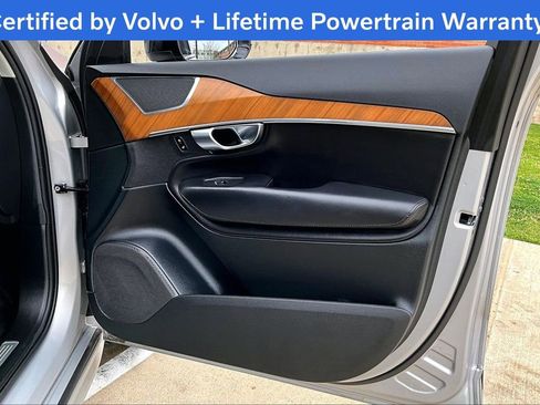 Used 2024 Volvo XC90 B5 Plus image 25