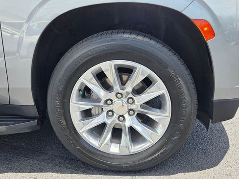 Certified 2023 Chevrolet Suburban Premier RWD image 9