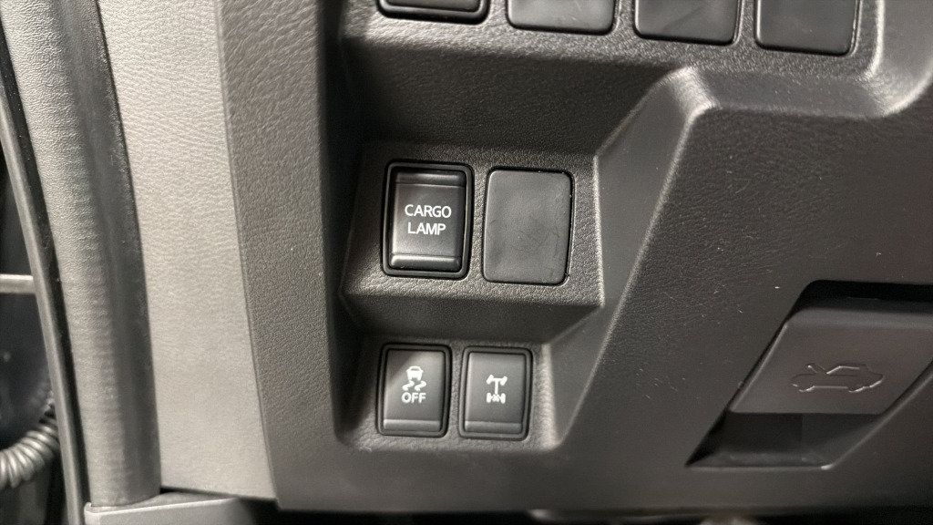 Used 2026 Nissan Frontier PRO-4X AWD/4WD image 21