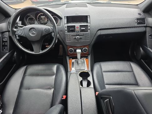Used 2010 Mercedes-Benz C 300 Sedan image 24