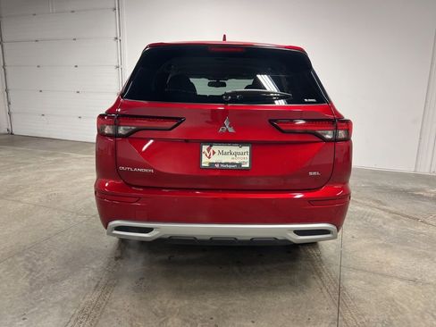 Used 2024 Mitsubishi Outlander SEL image 5