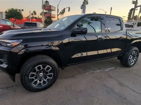 Used 2023 Chevrolet Colorado Z71 w/ Safety Package image 4