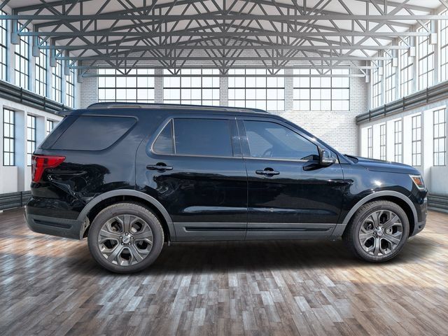 Used 2018 Ford Explorer Sport AWD/4WD image 2