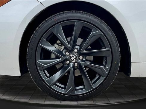 Used 2023 Toyota Corolla SE FWD image 33