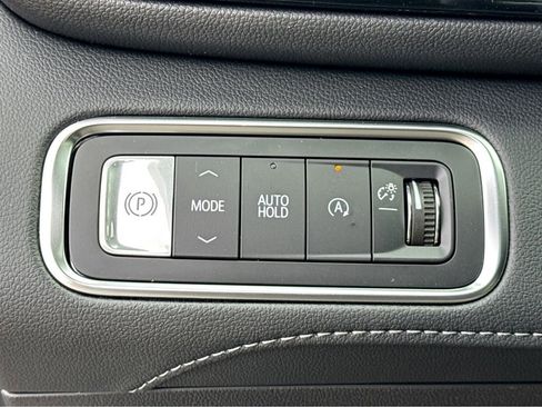 New 2026 Buick Enclave Avenir w/ Super Cruise Package image 11