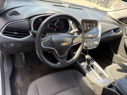 Used 2016 Chevrolet Malibu LT FWD image 15
