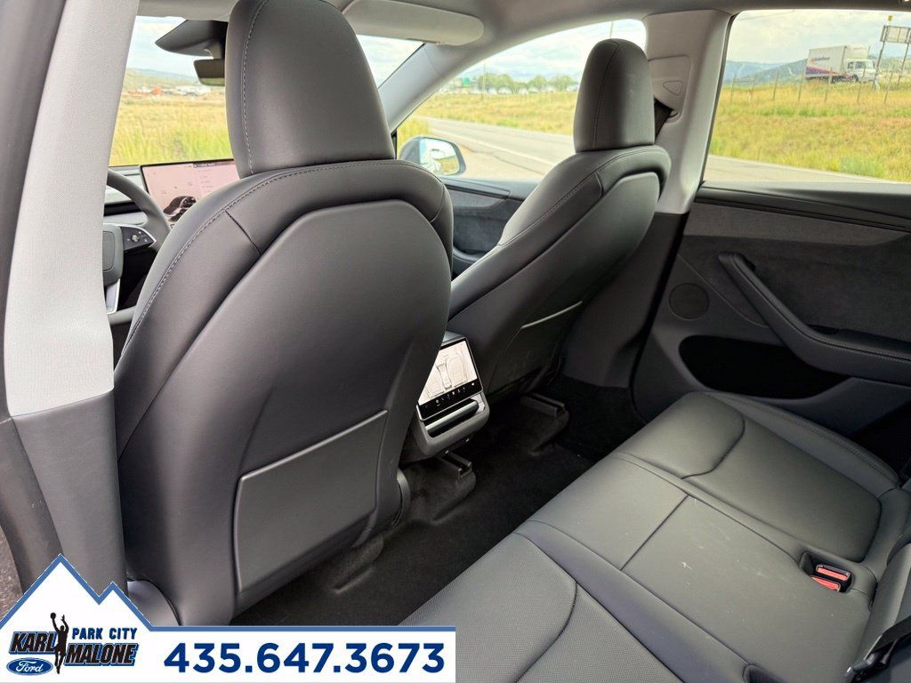 Used 2026 Tesla Model Y AWD image 28