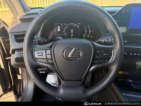Used 2026 Lexus UX 300h FWD image 13