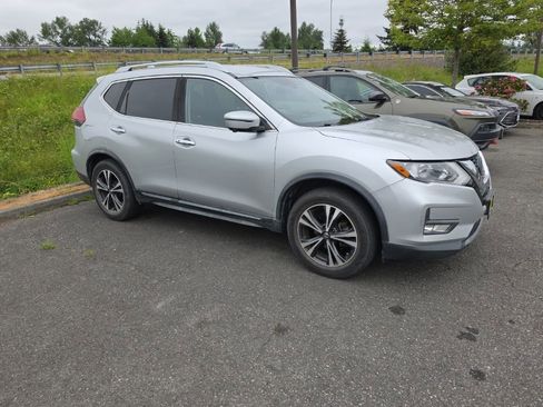 Used 2018 Nissan Rogue SL FWD image 5