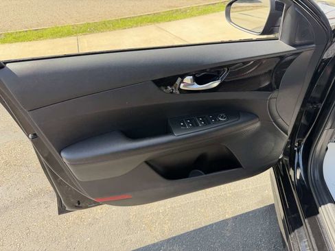 Used 2020 Kia Forte GT FWD image 11