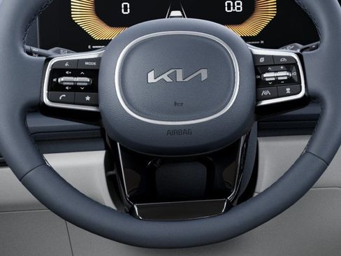 New 2026 Kia Carnival EX FWD image 24