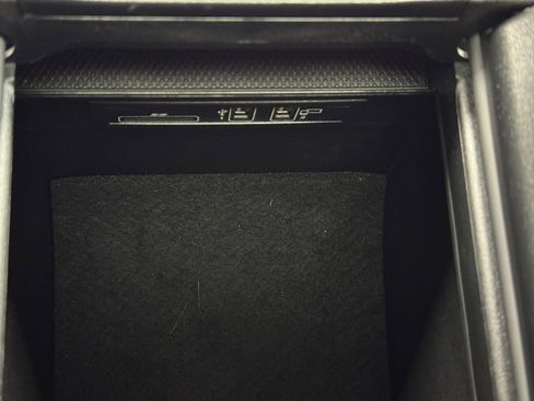 Used 2021 Mercedes-Benz G 63 AMG 4MATIC w/ G Manufaktur Interior Package image 40