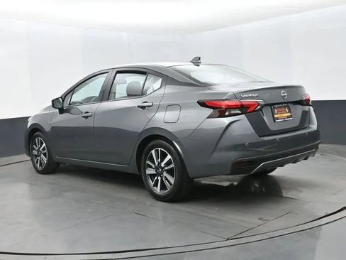 Used 2025 Nissan Versa SV FWD image 9
