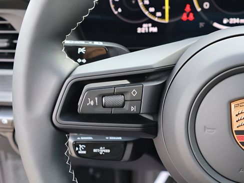 Certified 2026 Porsche 911 GT3 RWD image 30