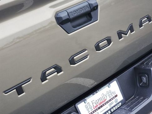 New 2026 Toyota Tacoma TRD Off-Road AWD/4WD image 9