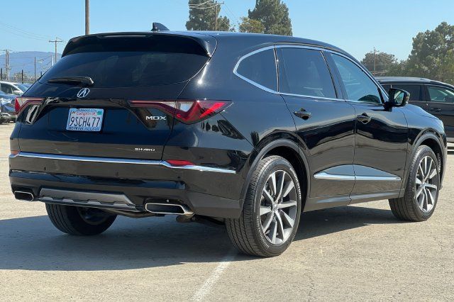 Certified 2025 Acura MDX w/ Technology Package AWD/4WD image 4