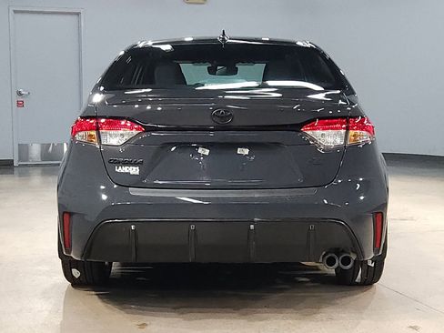Used 2025 Toyota Corolla SE image 6