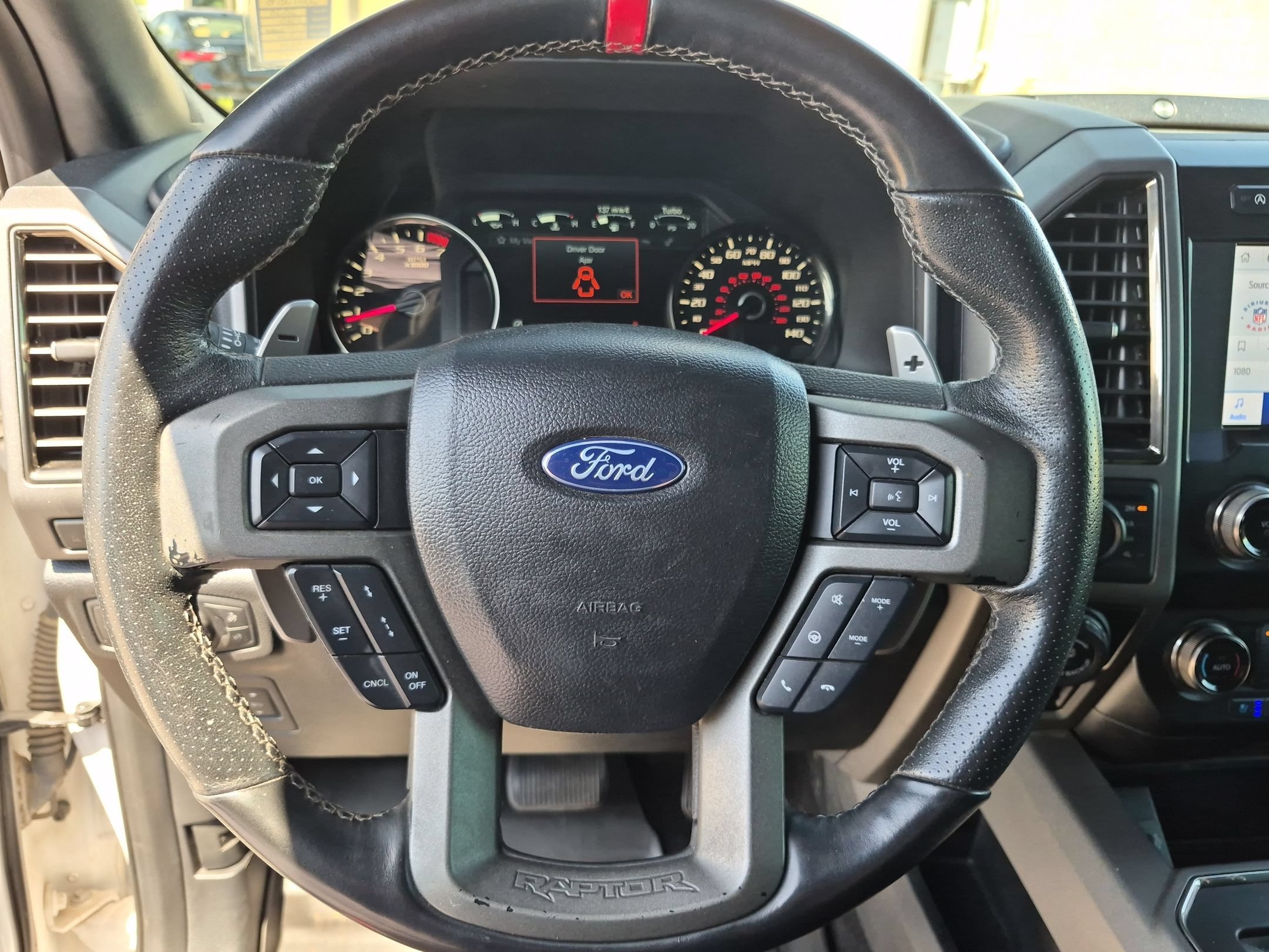Used 2020 Ford F150 Raptor w/ Equipment Group 802A Luxury AWD/4WD image 14