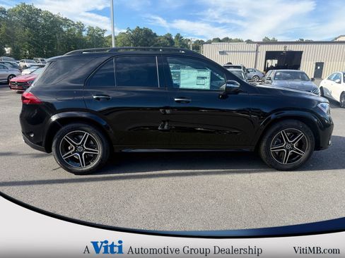 Certified 2025 Mercedes-Benz GLE 450 4MATIC image 9