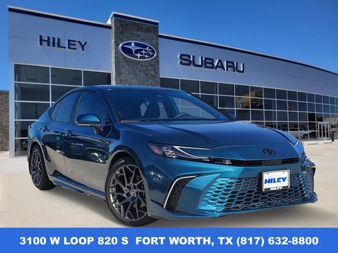 Used 2025 Toyota Camry XSE w/ Premium Package FWD image 1