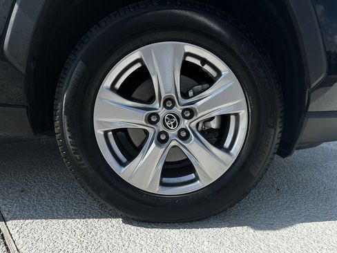 Used 2022 Toyota RAV4 XLE image 30