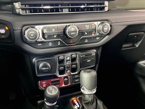 New 2026 Jeep Gladiator Mojave AWD/4WD image 6