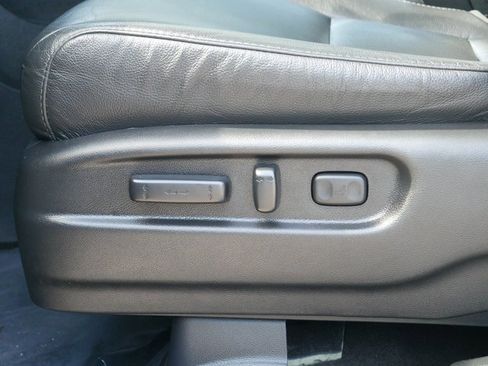 Used 2022 Honda Pilot Touring image 13