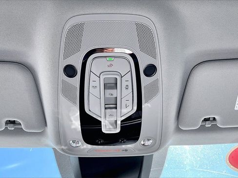 Certified 2024 Audi Q8 e-tron Premium image 28