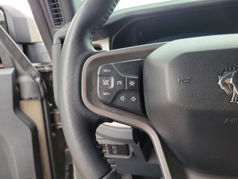 Used 2025 Ford Bronco Outer Banks w/ Sasquatch Package image 12