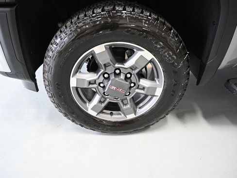 New 2026 GMC Sierra 2500 SLT w/ SLT Premium Package image 34