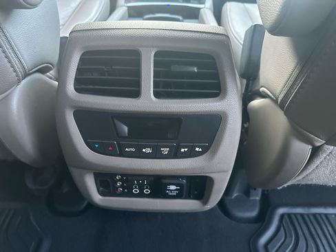 Used 2017 Honda Pilot Touring image 29