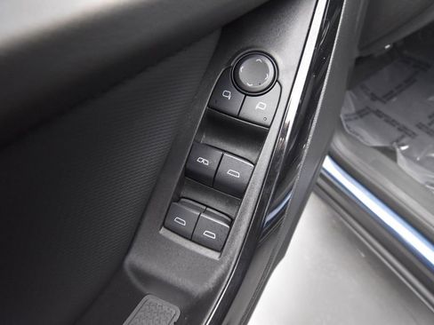 Used 2025 Chevrolet Equinox LT image 13