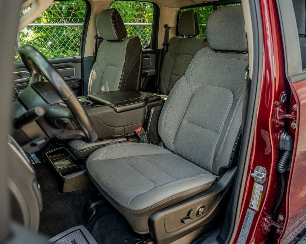 Used 2019 RAM 1500 Big Horn AWD/4WD image 14