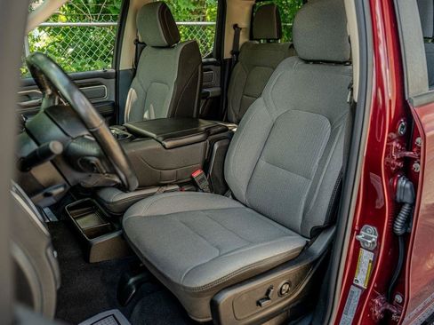 Used 2019 RAM 1500 Big Horn AWD/4WD image 14