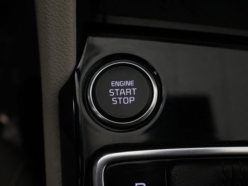 Used 2024 Kia Sportage EX FWD image 38
