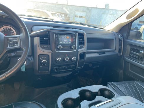 Used 2018 RAM 2500 Tradesman w/ Chrome Appearance Group image 26