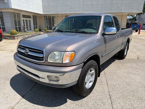 Used 2002 Toyota Tundra SR5 RWD image 2