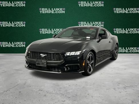 Used 2025 Ford Mustang Premium image 3