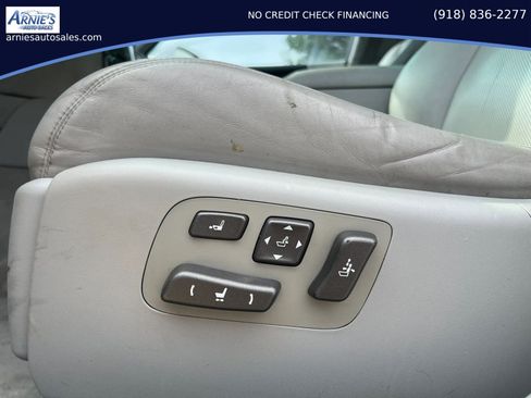 Used 2007 Lexus LS 460 RWD image 8