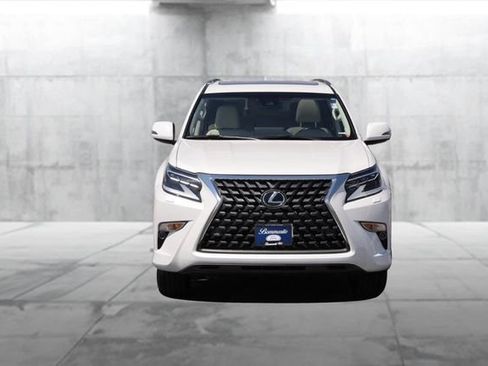 Used 2022 Lexus GX 460 Premium w/ Premium Package AWD/4WD image 4