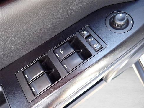 Used 2015 Jeep Patriot High Altitude AWD/4WD image 11