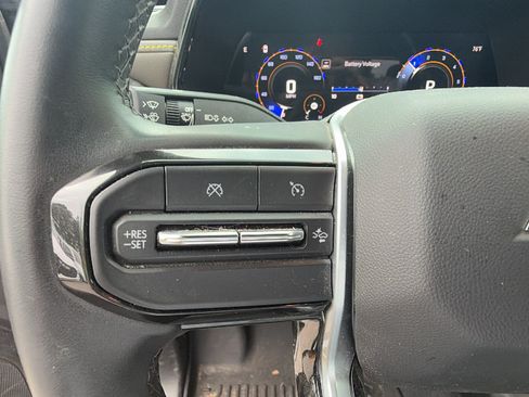 Used 2023 Chevrolet Colorado ZR2 AWD/4WD image 26