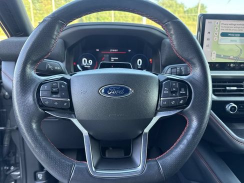 Used 2025 Ford Explorer ST-Line AWD/4WD image 15