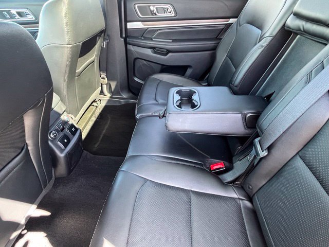 Used 2019 Ford Explorer Limited w/ Ford Safe & Smart Package FWD image 28