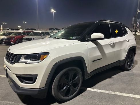 Used 2019 Jeep Compass Altitude image 9