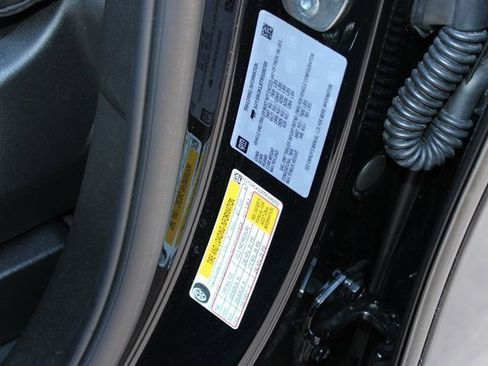 Used 2026 Cadillac Escalade Platinum Sport w/ LPO, ONYX Package image 36