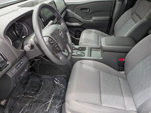 Used 2026 Nissan Frontier SV w/ Tow Package RWD image 14