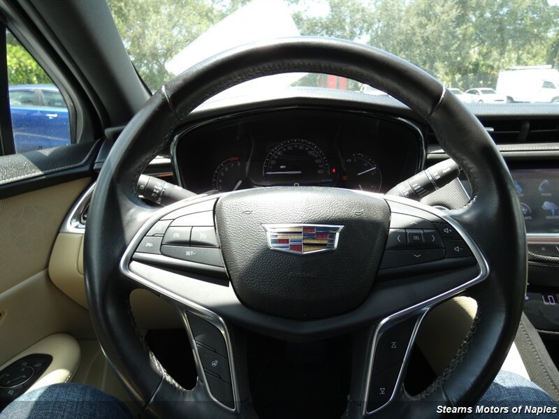 Used 2017 Cadillac XT5 Luxury AWD/4WD image 24