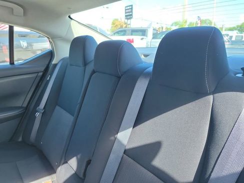 Used 2022 Nissan Sentra SV image 12